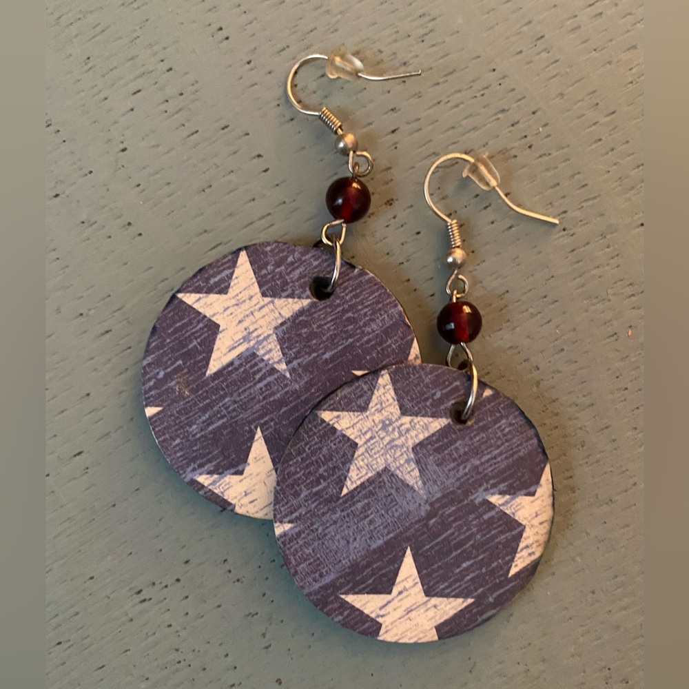 Patriotic Blue and White Star earrings with Garnet beads.